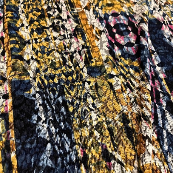 Attitudes By Renee Cold Shoulder Knit Top XL Blue Gold Black White - Picture 3 of 5